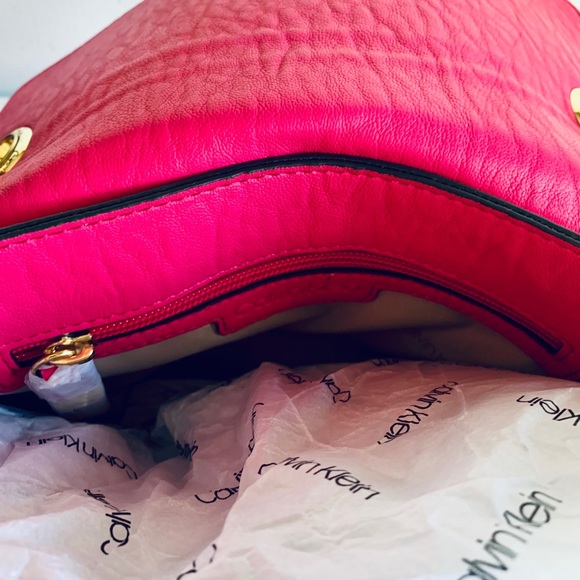 Calvin Klein purse - Picture 6 of 6